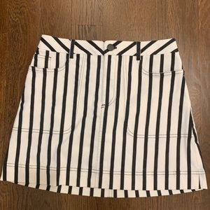 Ladies Alice and Olivia striped jean mini skirt